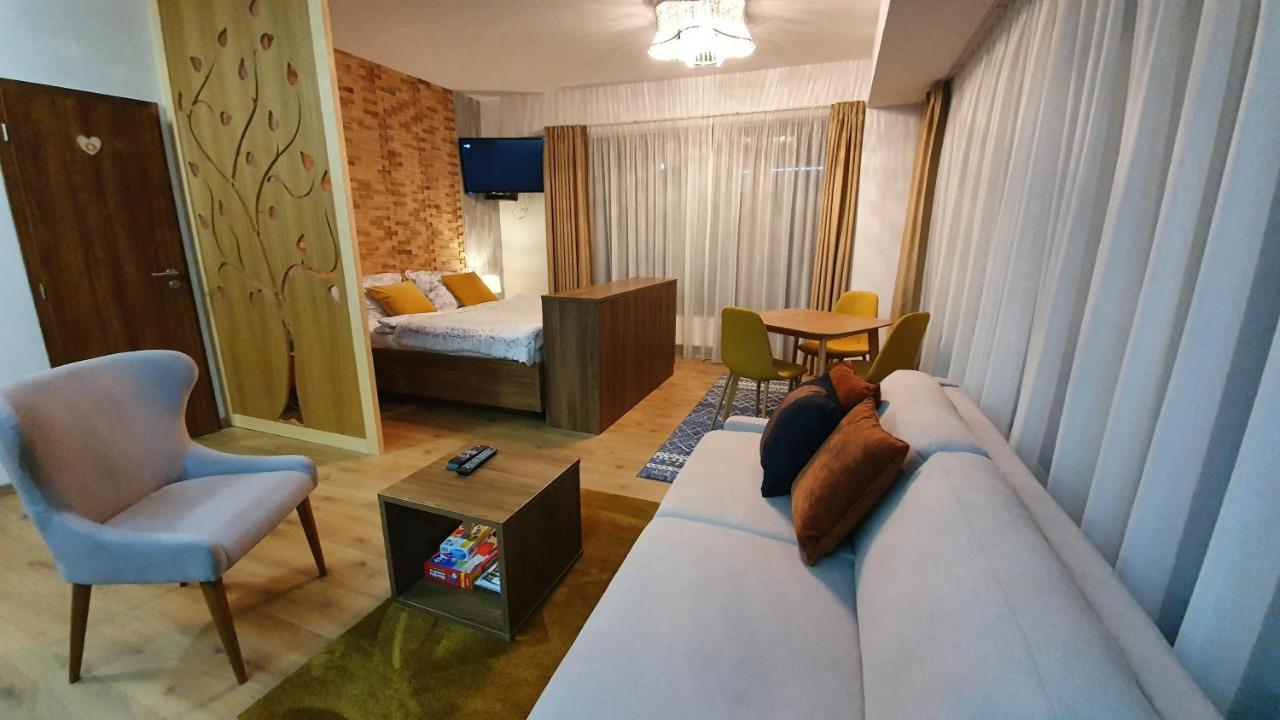 Rodinny Privatny Apartman A309 V Uplnom Centre Stareho Smokovca - Ticha Izba S Parkovanim Vysoke Tatry Exterior photo